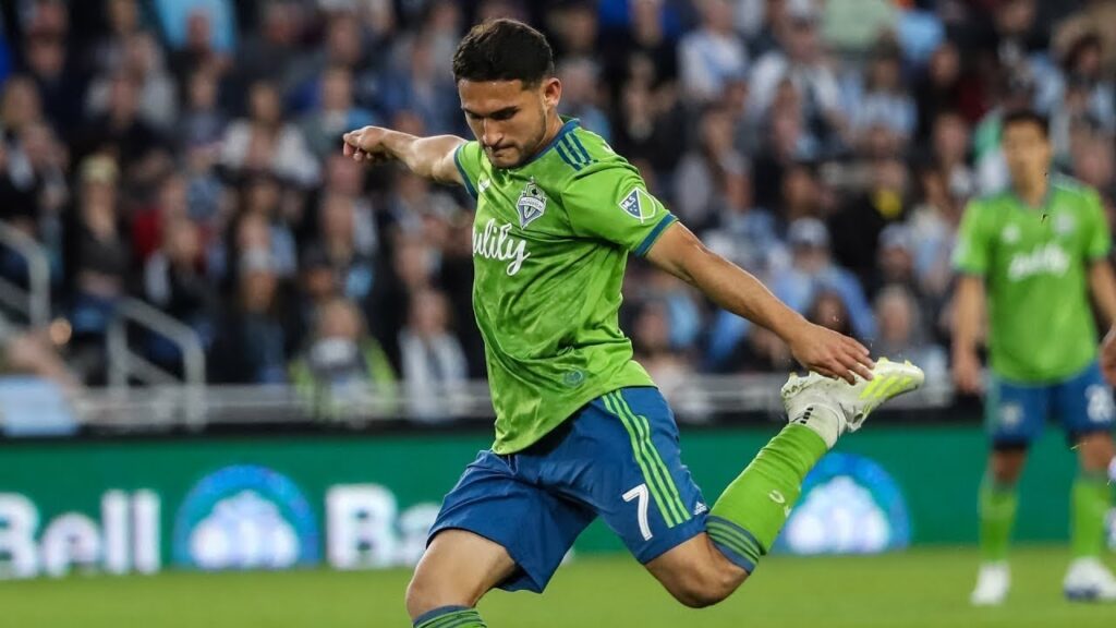Cristian Roldan scores a volley and Alex Roldan gets 3 saves in goal after goalkeeper gets hurt!