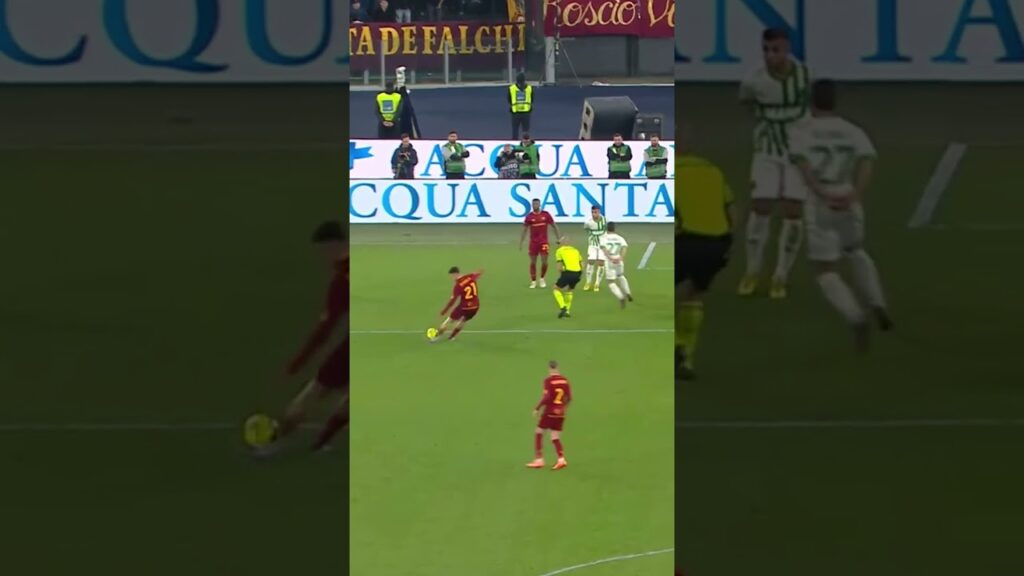 Paulo Dybala is a symphony 🎹 #RomaSassuolo #shorts