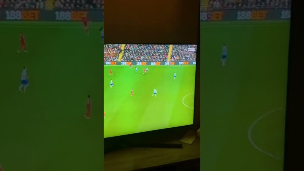 WTF IS HARRY MAGUIRE DOING?😂🤦