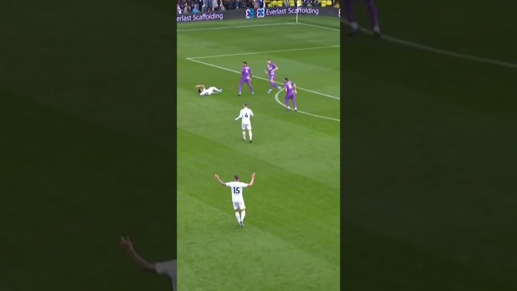 Cuti Romero Aggressive tackles 🔥