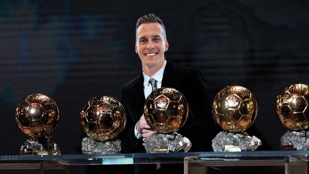 ARKADIUSZ MILIK proves he is the GOAT