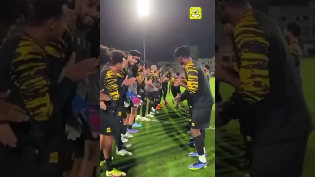 اللاعبين واحتفال بسيط لـ عبدالرحمن العبود🤣