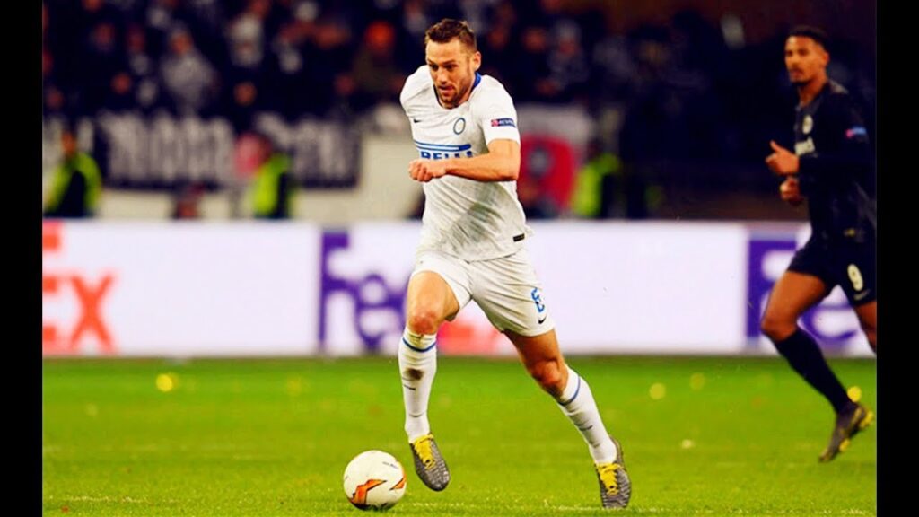 Stefan De Vrij Vs Eintracht Frankfurt（07/03/2019）18-19 HD 720p by轩旗