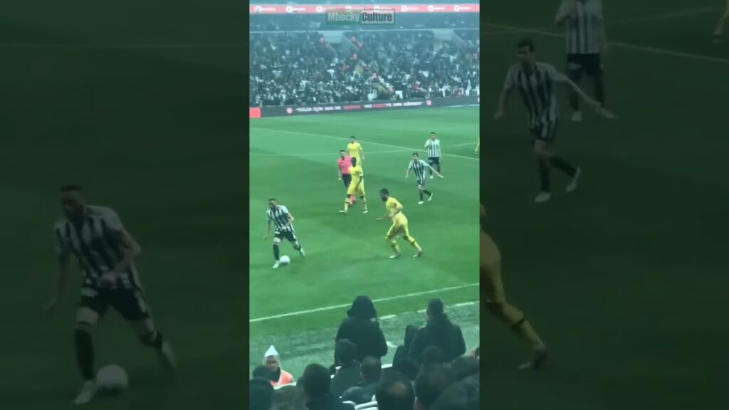 Le magnifique but de Vincent Aboubakar hier soir avec Besiktas !!! ☄😳#aboubakar #besiktas