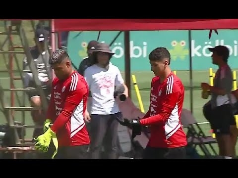 Tres arqueros que promedian los 22 años de edad se disputan la titularidad en la Tricolor