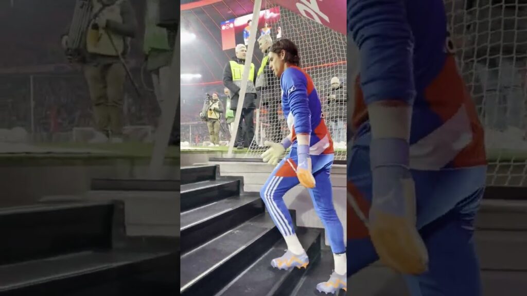 YANN SOMMER SVEN ULREICH AND TOM STARKE BEFORE MATCH VS EINTRACHT FRANKFURT 𝘗𝘢𝘤𝘬 𝘮𝘢 𝘴 🤜🤛 fcbsge