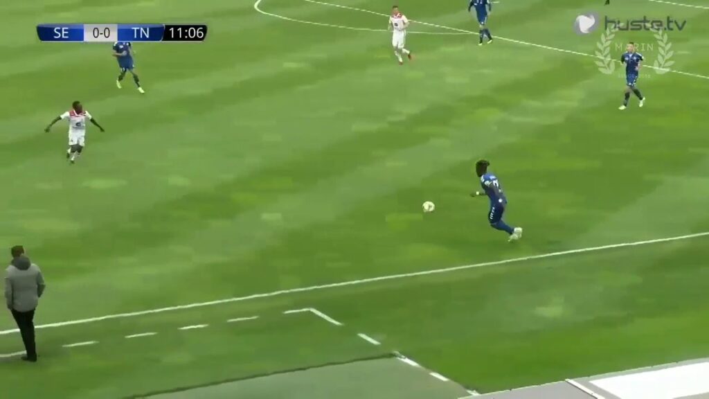 Patrick Asmah - Left-back