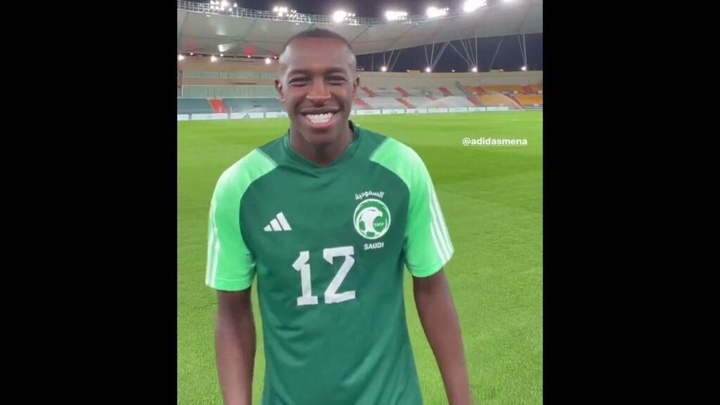 سعود عبدالحميد يطل عليكم