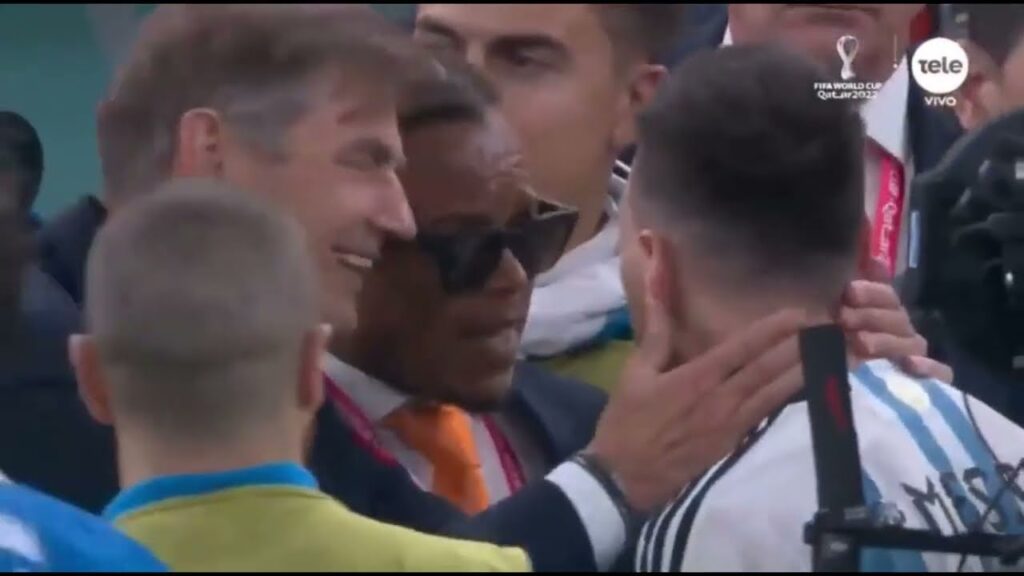 Messi Haciéndole Frente a Louis van Gaal😨