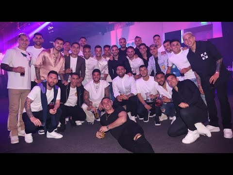FIESTA del plantel de ARGENTINA 🇦🇷 CAMPEÓN DEL MUNDO 2022 | Transmisión en vivo de Nicolás Otamendi