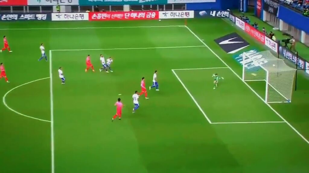 Hwang Hee Chan Worldie 🌎 vs Chile