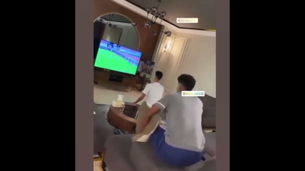 شاهد فرحة بدر بانون و حميد أحداد بتتويج الرجاء بكأس العرب محمد السادس للأندية الأبطال🔥🔥