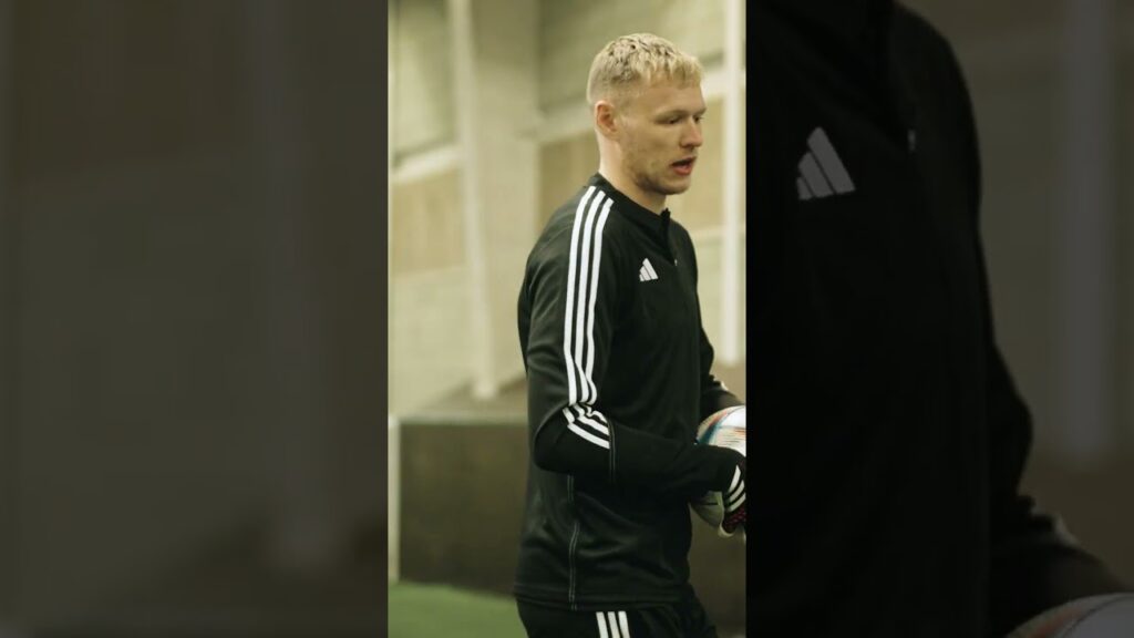 GKs ONLY: learn the side volley from Ramsdale!