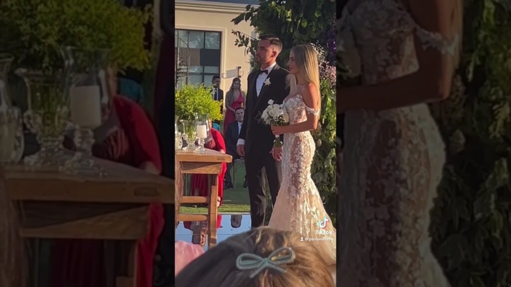 Nicolás Tagliafico and Carolina Calvagni celebrate their wedding in theme of the World Cup