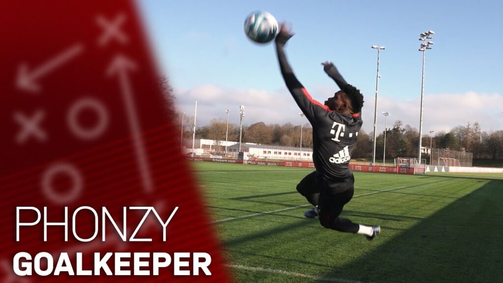 Goalkeeper Phonzy 🧤 vs. Lewandowski ☄️
