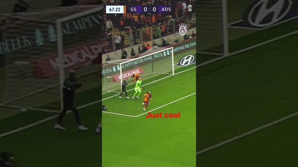 Pelerinsiz kahraman Victor Nelsson 🛡 #shorts #youtubeshorts #football