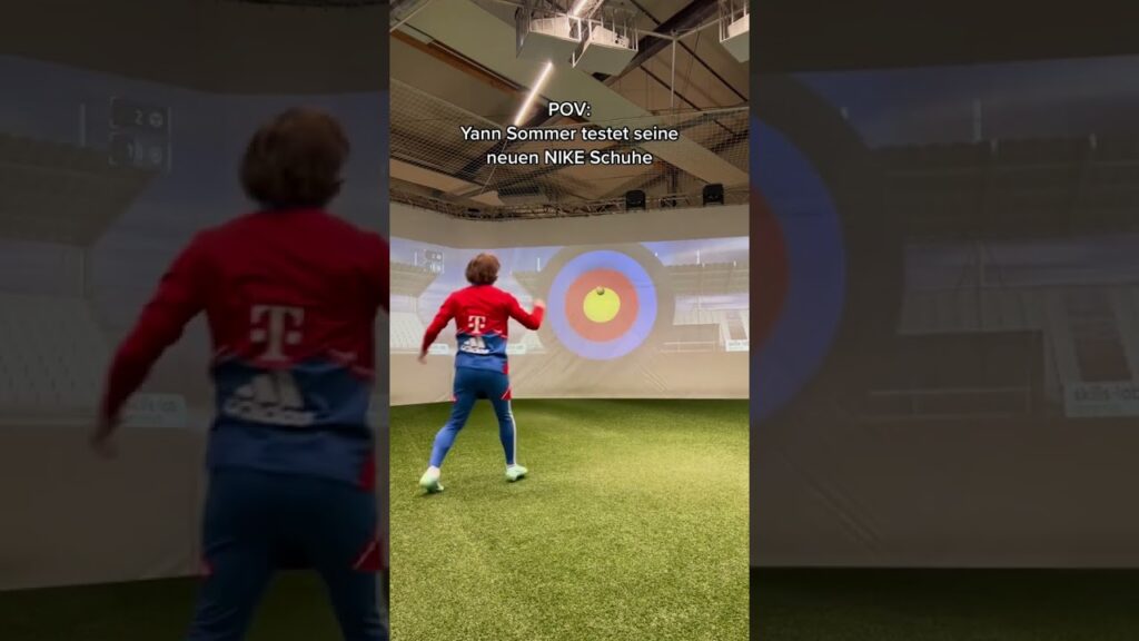 Yann Sommer testet NIKE Fußball Schuhe #shorts