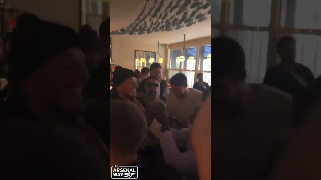 BENNY BLANCO IS THAT YOU?! 🔥 | Arsenal Star Ben White Showcases IMPRESSIVE Dance Moves 🕺🤣 #Shorts