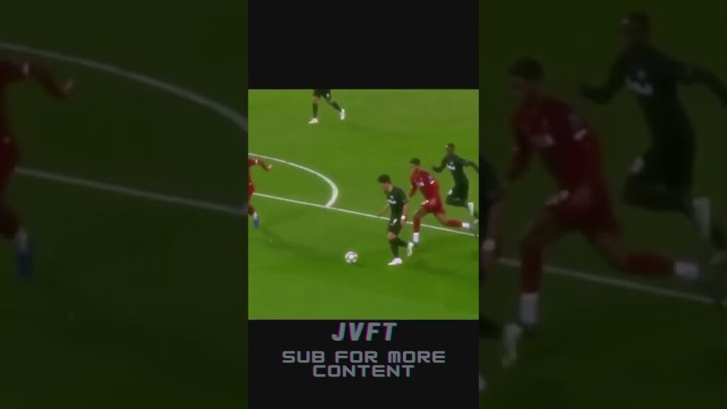 Hwang Hee Chan VS Van Dijk! 😲 #shorts #football