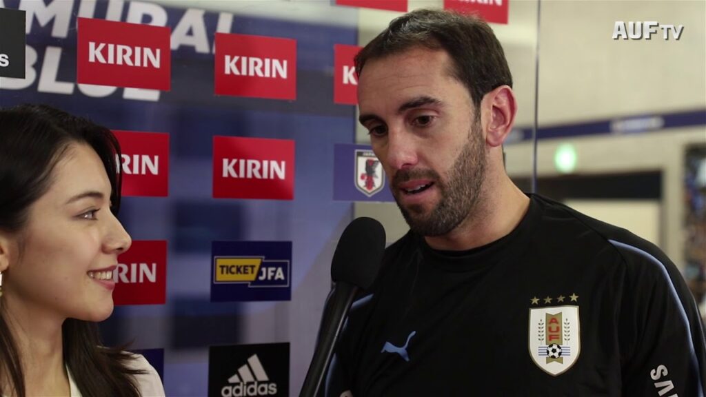 Entrevista de la Federación de Fútbol Japonesa a Diego Godín