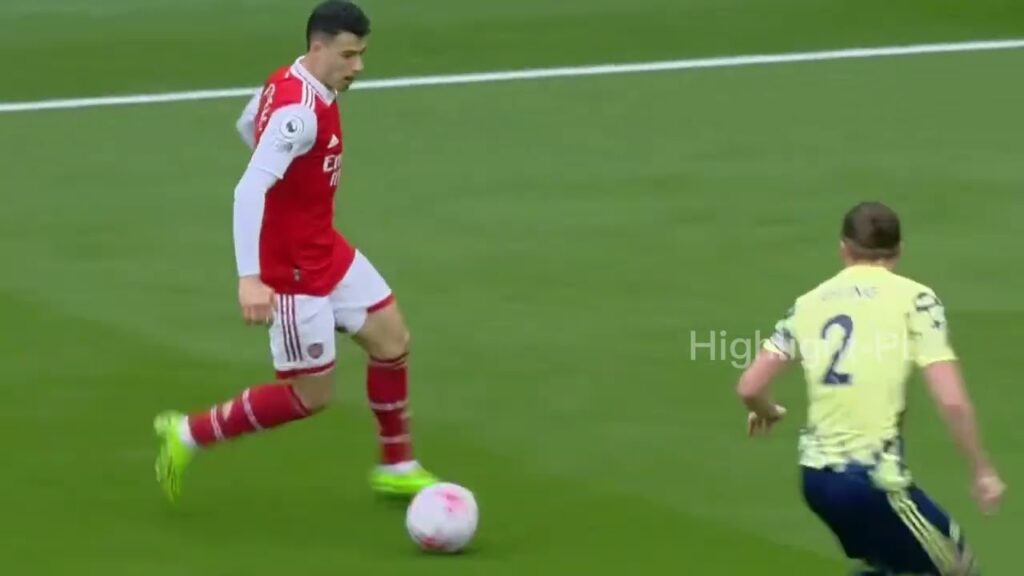 Dribbling 99 Gabriel Martinelli vs Leeds