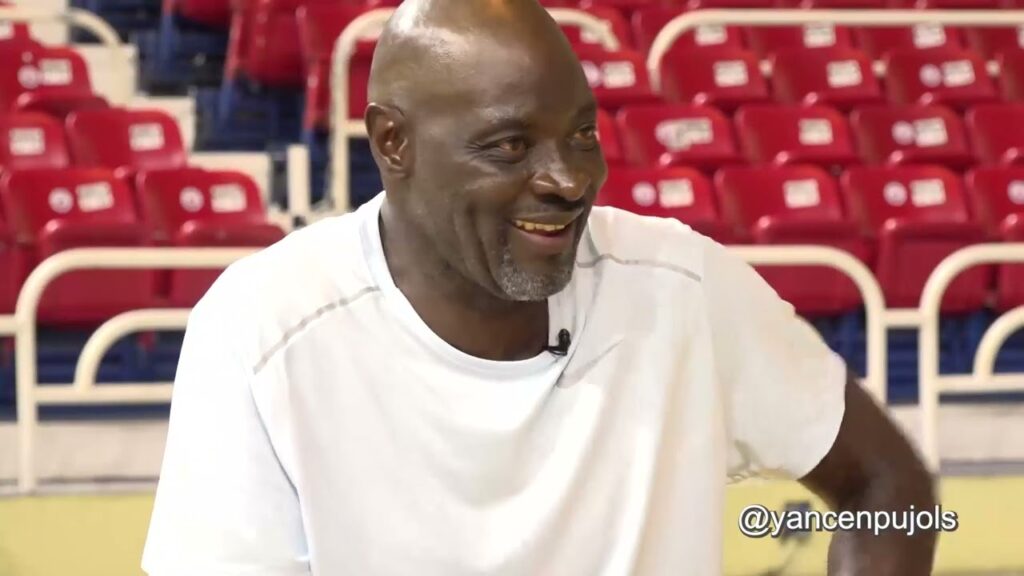 “GRILLO” VARGAS: SU GRAN HISTORIA "GRILLO" VARGAS: SU GRAN HISTORIA