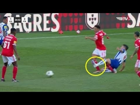 Alexander Bah INJURY Vs FC Porto