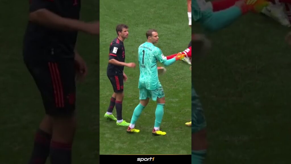 Irres Torwartduell! Manuel Neuer vs Rafal Gikiewicz!😳 #shorts#bundesliga#fcbayernmünchen#fcaugsburg