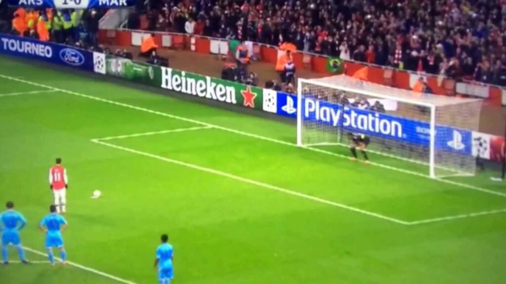 Arrêt Steve Mandanda Arsenal-Marseille Ligue des Champions Mardi 26 Novembre 2013