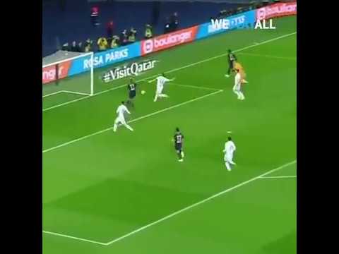 La cara de mbappe al gol errado de eric choupo moting😂😂