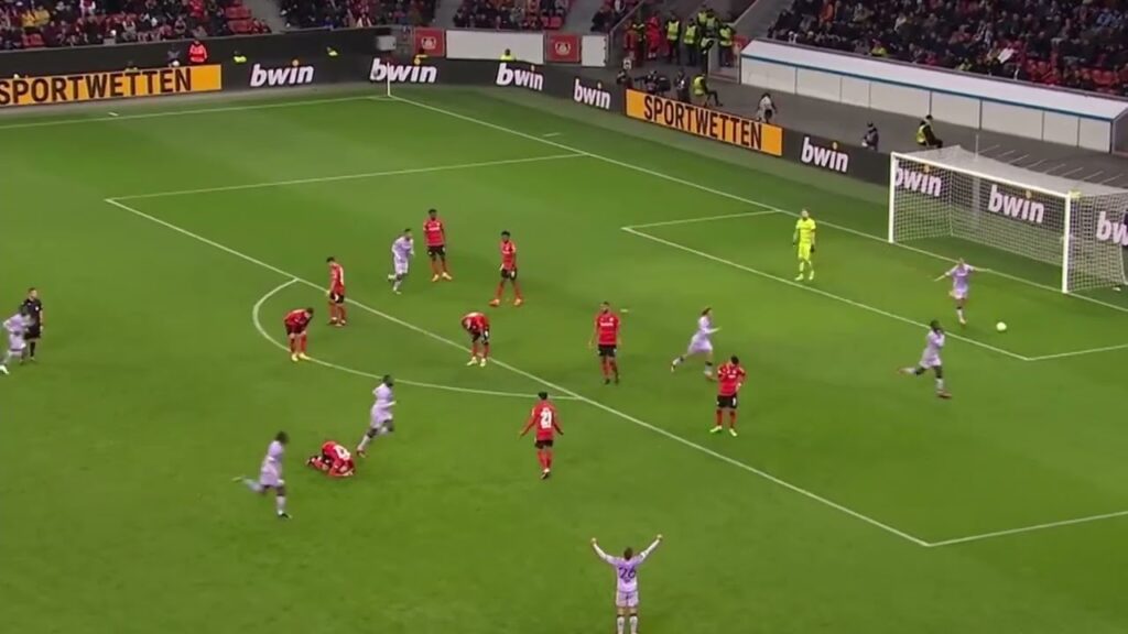 Great goal by Krépin Diatta in the Europa League