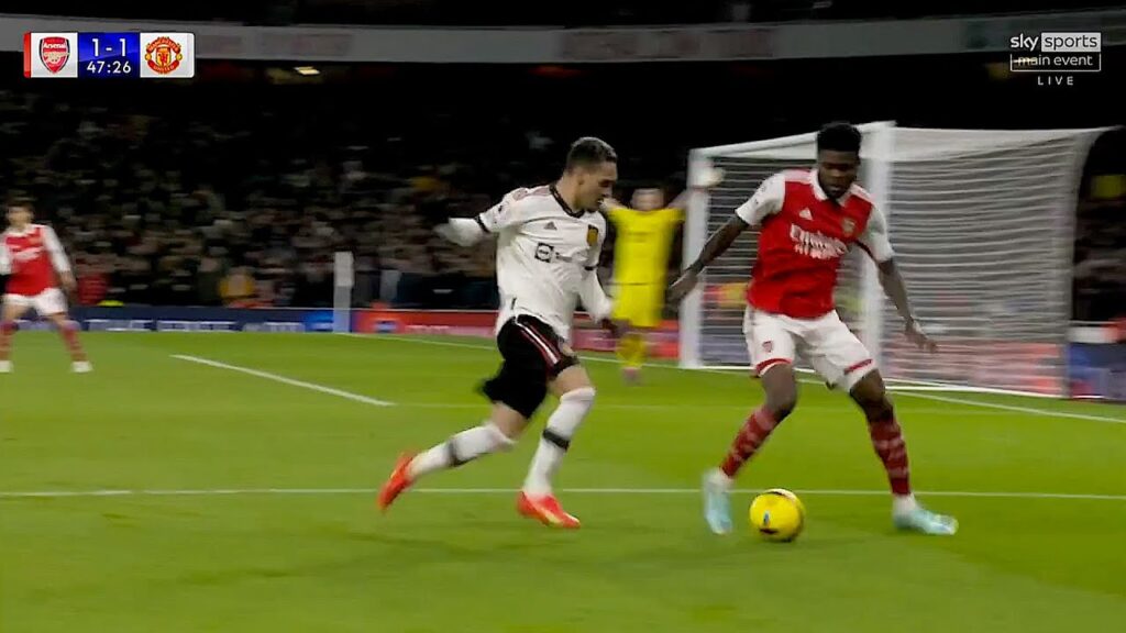 Thomas Partey So Dominant in Midfield vs Manchester United