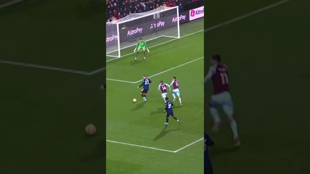 What did Nick Pope just do?! 😲