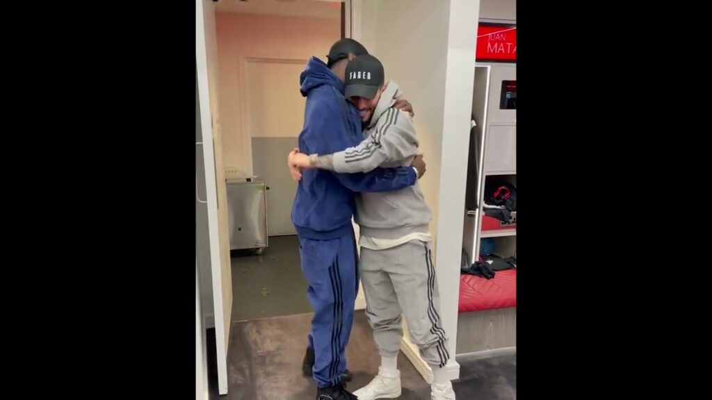 Paul Pogba and Alex Telles 🤝 🇫🇷🇧🇷