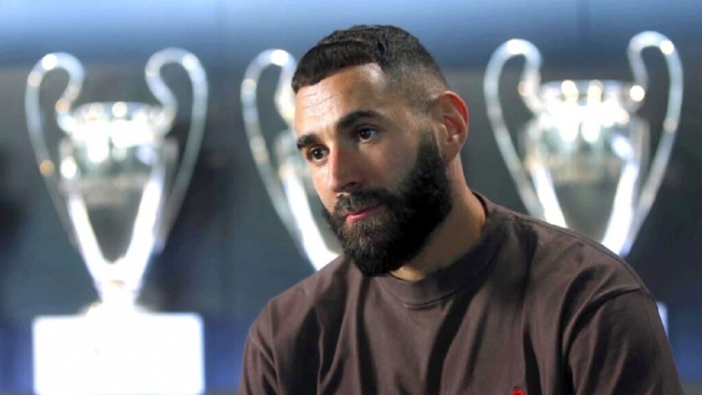 Benzema : DESCHAMPS EST UN MENTEUR IL A CÉDÉ AU COMPLOT DE GRIEZMANN ET LLORIS CONTRE MOI !!!