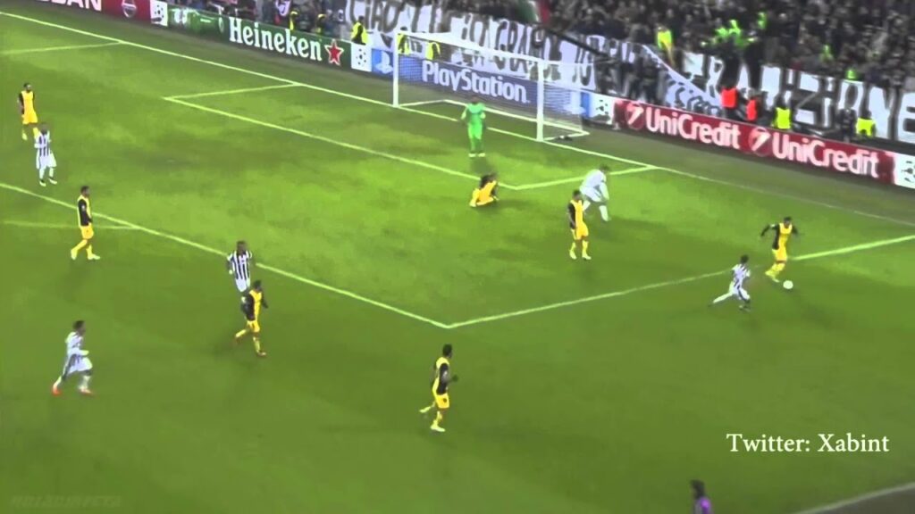 Diego Godín vs Juventus (Group stage - 09-12-2014) HD