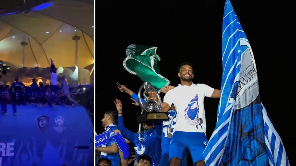 Al-Hilal players show fans Champions League trophy لاعبو الهلال يستعرضون لقب دوري أبطال أوروبا