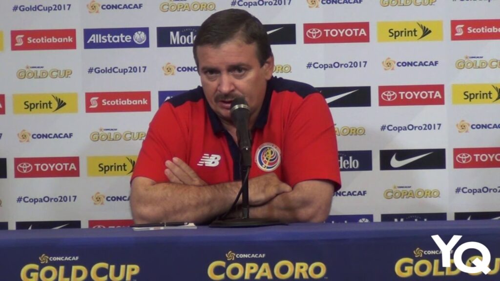 ¿Por qué convocar a Kendall Waston? Lo que dijo Machillo Ramírez sobre 'Langui'