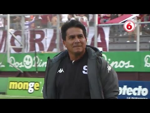 Vadimir Quesada registra 100% de rendimiento desde que asumió el banquillo de Saprissa