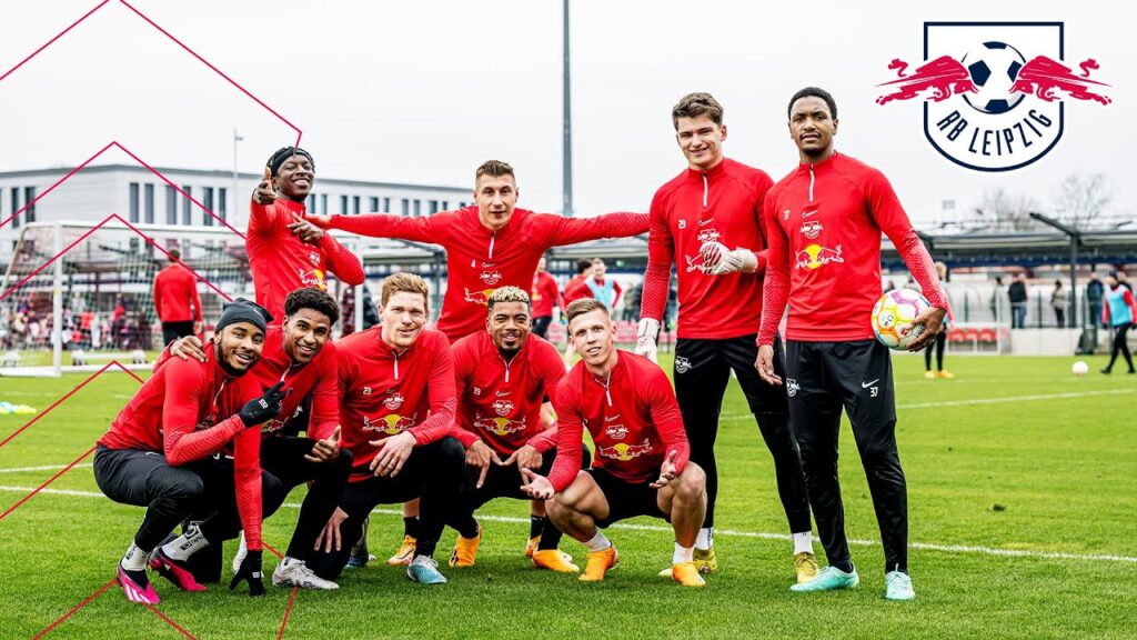 Gvardiol with the double panna in the Rondo! | Training impressions RB Leipzig