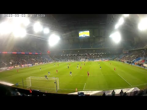 Błąd Dusana Kuciaka i gol Michała Skórasia (mecz Lech - Lechia, 03.03.2023)