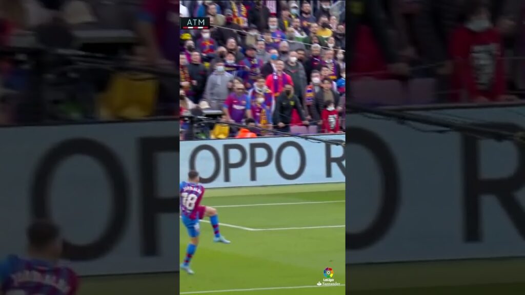Jordi Alba didn't hesitate against Atlético #shorts #laligahighlights