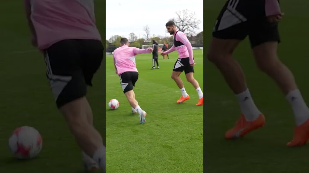 Mitrović 🆚 Solomon ONE-ON-ONE! #shorts