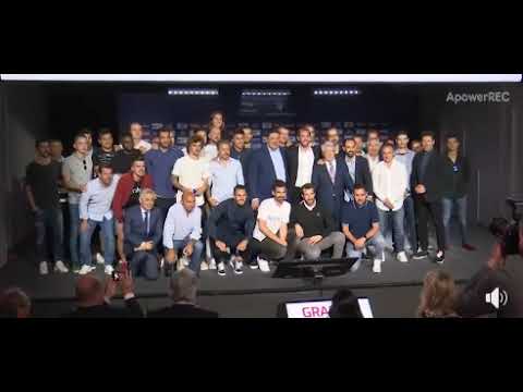 Antoine Griezmann chorando na despedida do Diego Godín é de partir o coração