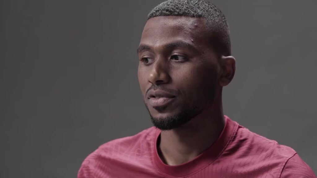 يحدثنا صاحب التسديدات الحاسمة 🔥 اللاعب عبدالعزيز حاتم عن الاستعدادات النهائية لبطولة كأس العالم