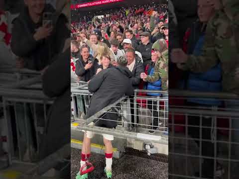 Antony Celebrates With His Family 🤗  #shorts