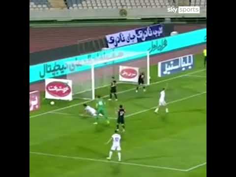 Incredible!!! Nader Mohammadi pulls off a couple of crazy somersault throw-ins!