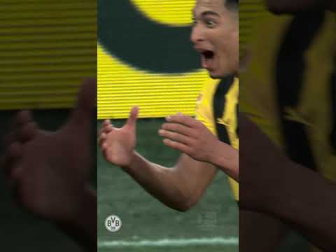 Bellingham's special thanks to Adeyemi 👋😂