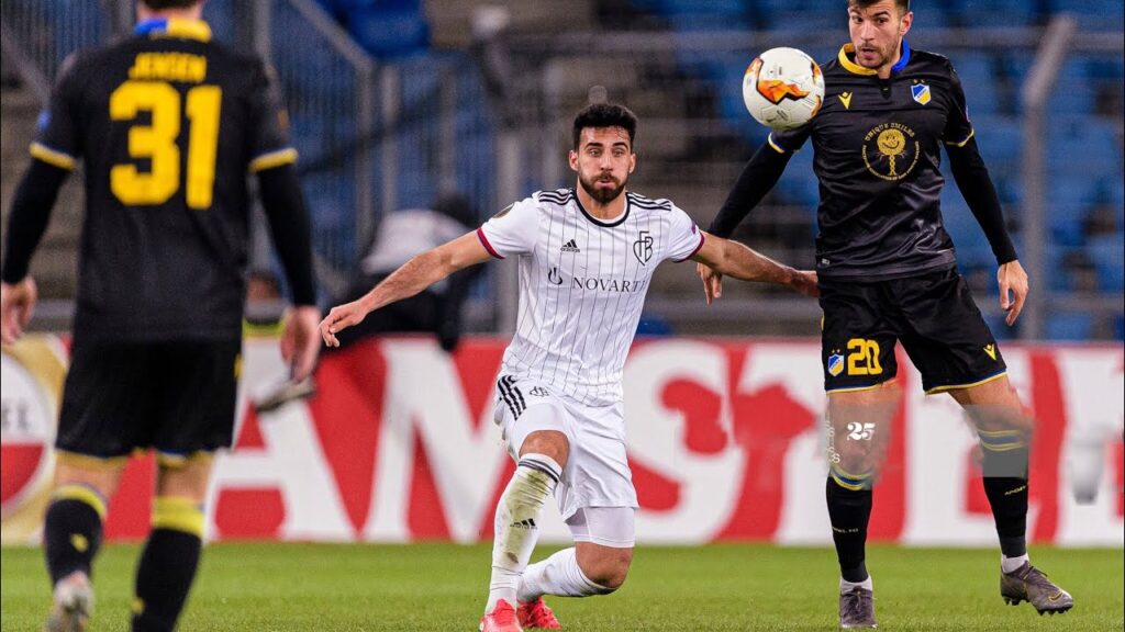 • اراي كومارت • صخرة دفاع صاعدة بقوة