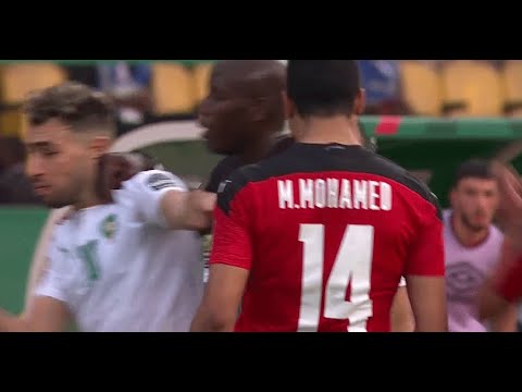🏆🌍 CAN 2021 💥 L'intervention très musclée de l'arbitre sur El Haddadi !! 😱😱